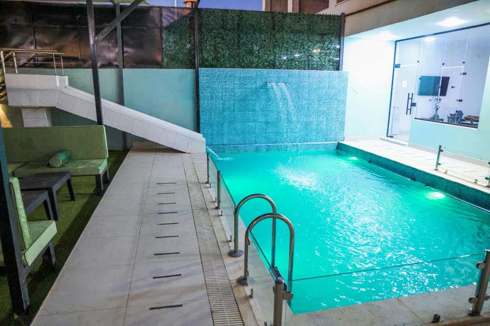 Airport Chalet مزرعة وشاليه المطار Apartment in Africa