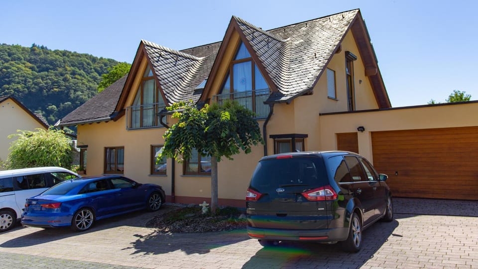 Property building, Parking