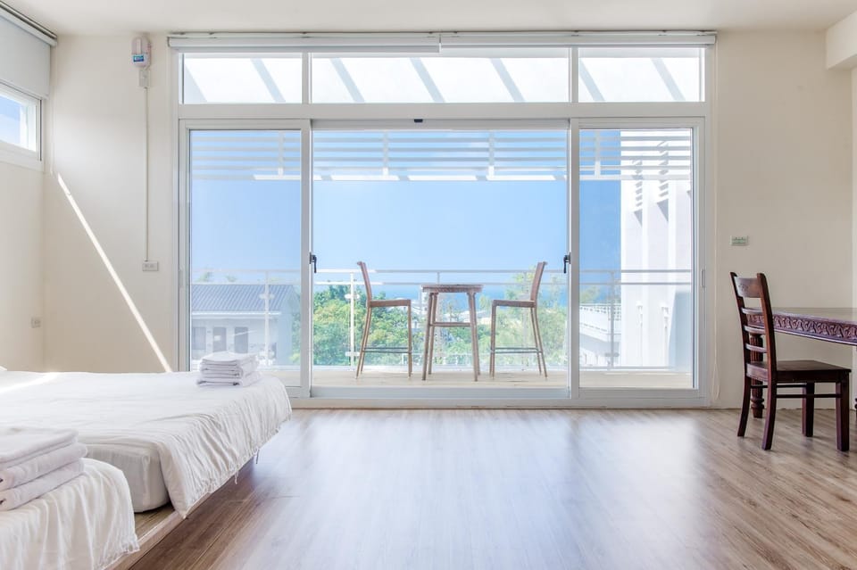 Natural landscape, Photo of the whole room