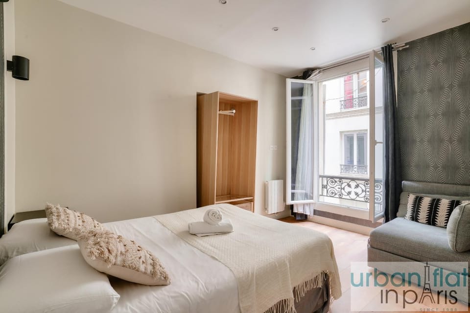 23 - Charming 3BDR Parisian Apartment in Montorgueil Apartment in Paris