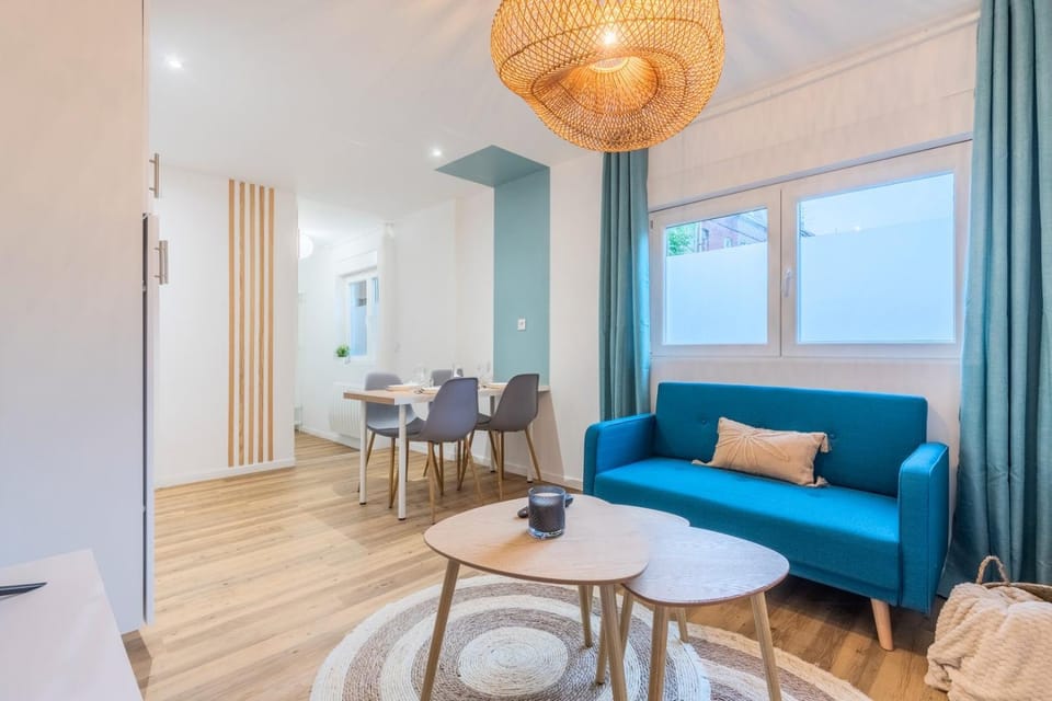 1 bedroom apartment near tram, CHR + parking Apartment in Hauts-de-France