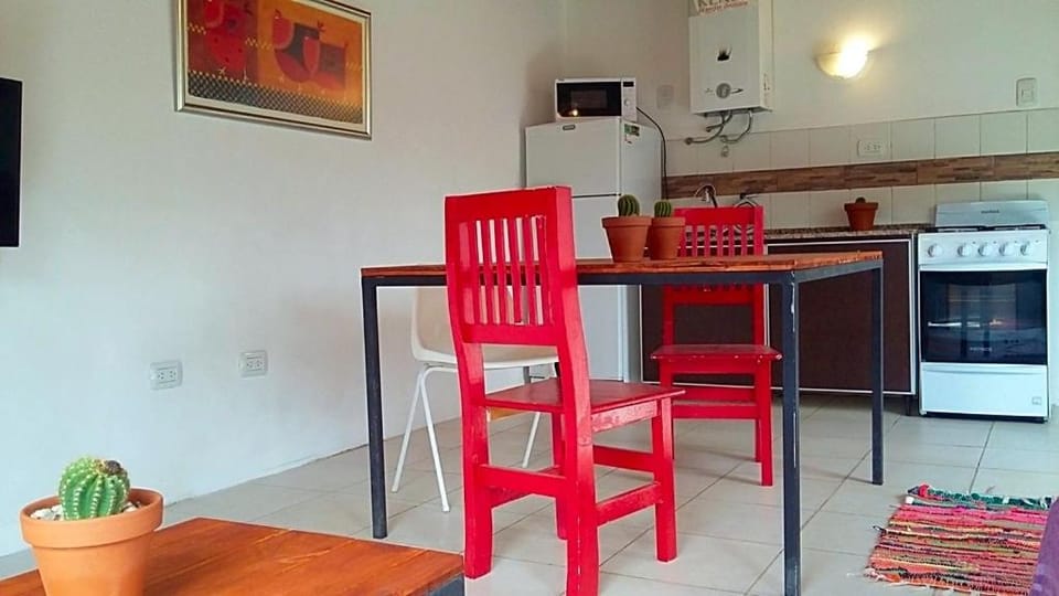 Toilet, TV and multimedia, Kitchen or kitchenette, Dining area, Area and facilities