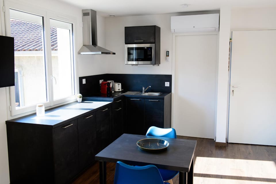 Le Forez Appartement 4 pers ou Studio 2 pers Apartment hotel in Auvergne-Rhône-Alpes