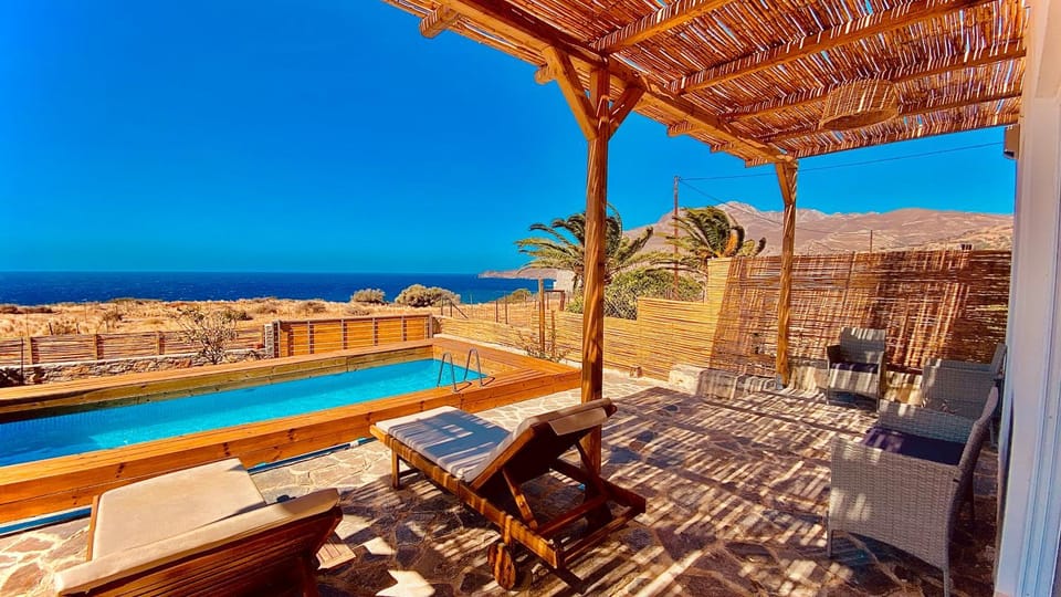 Balcony/Terrace, Swimming pool, sunbed