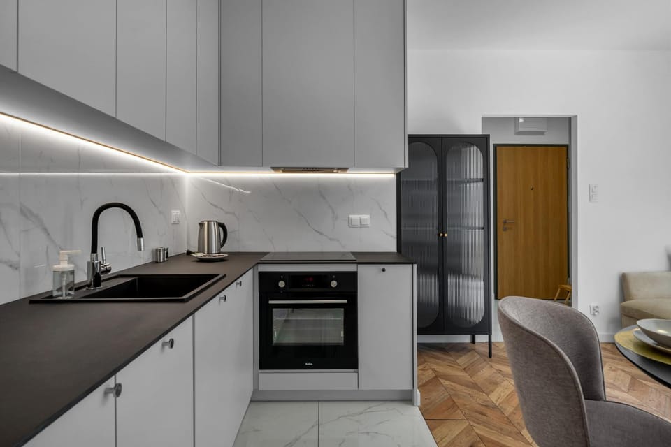 Coffee/tea facilities, Kitchen or kitchenette, dishwasher, microwave, minibar, pet friendly, stove, wardrobe