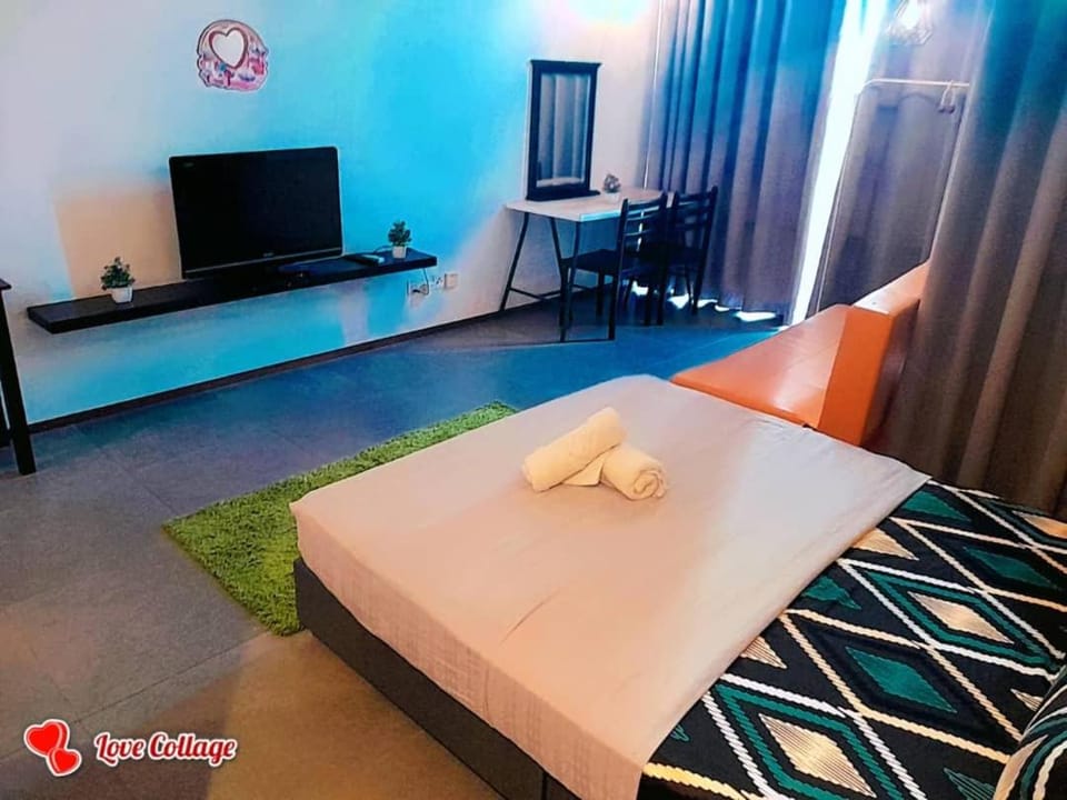 Studio B, Empire Damansara Apartment in Petaling Jaya