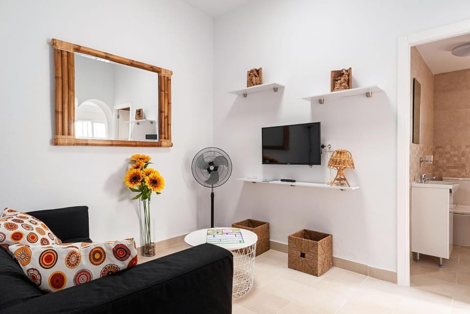 Casa Carmen - Céntrico Apartamento con Terraza Privada Apartment in Vejer de la Frontera