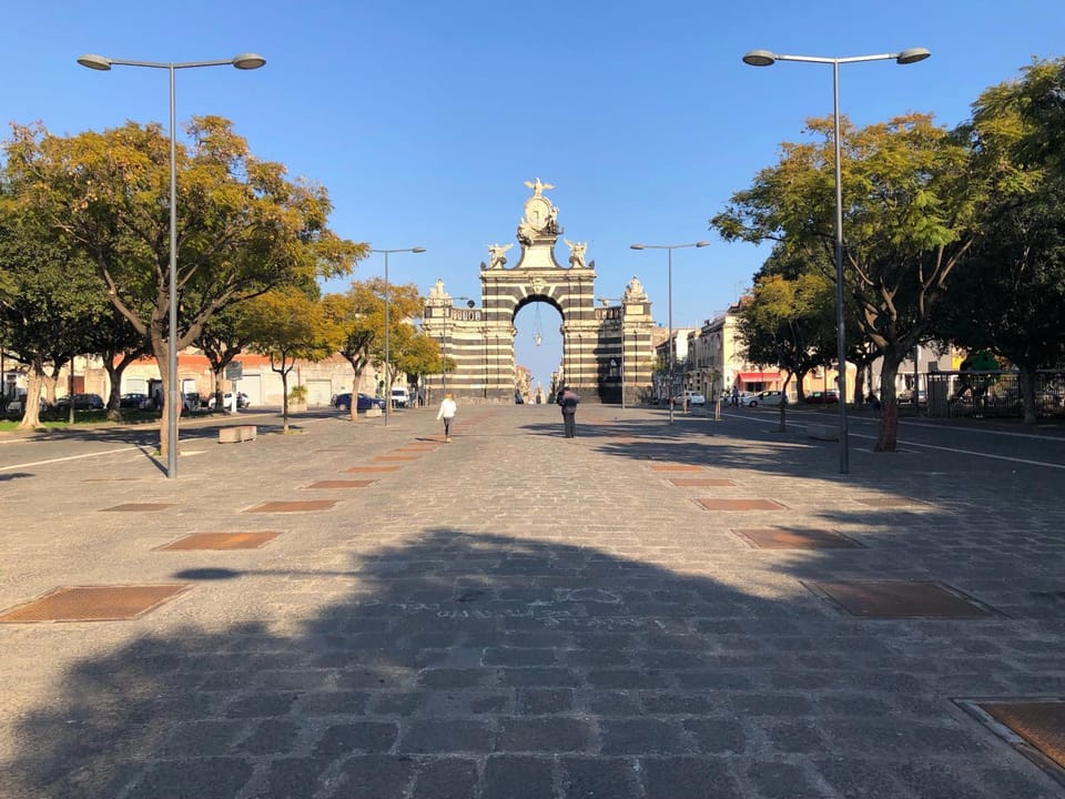 Nearby landmark, Neighbourhood