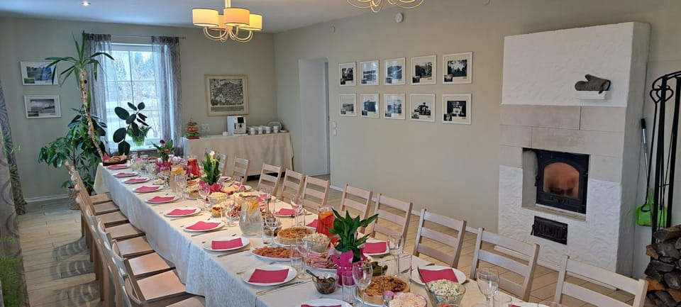 Banquet/Function facilities, Dining area