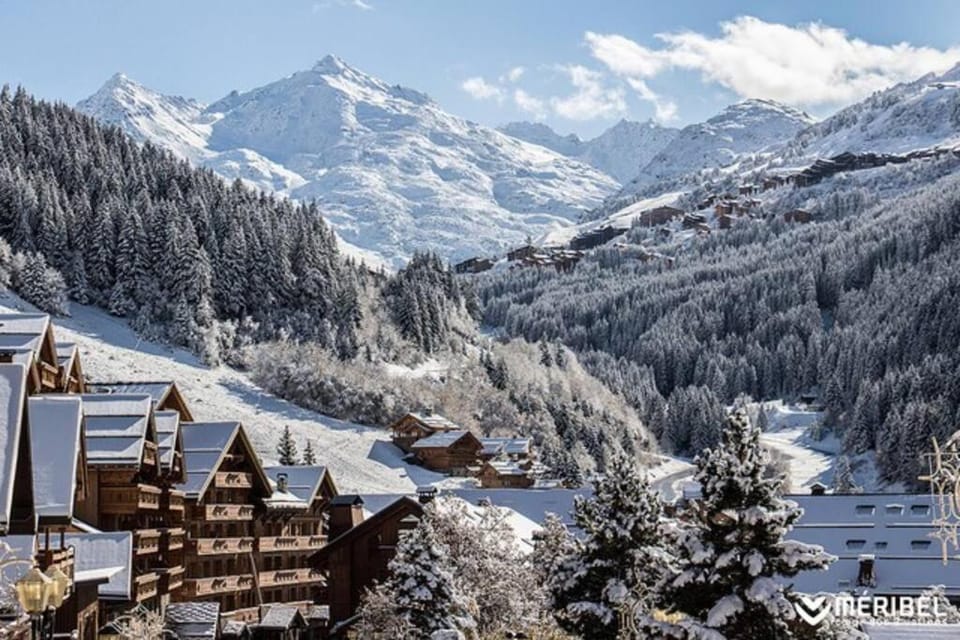 Meribel Les Allues Ski Chalet with beautiful views Chalet in Les Allues