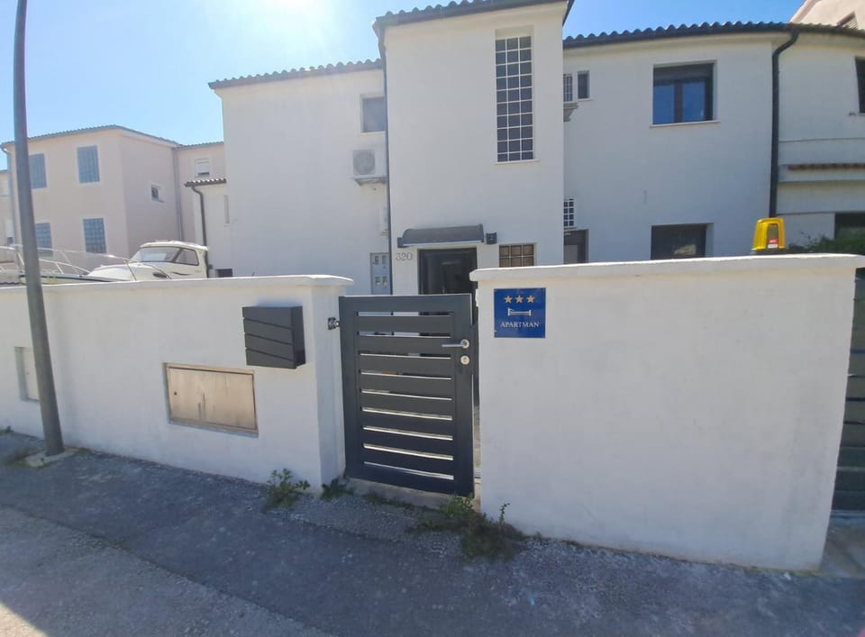 Apartments Finera Apartment in Banjole