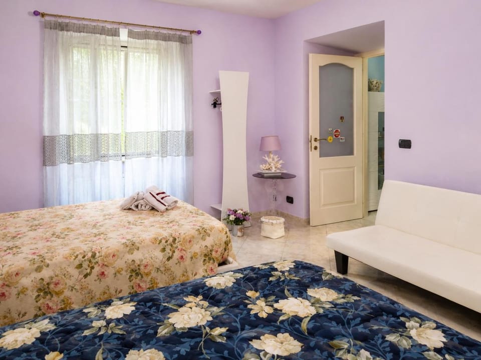 B & EAT IL BORGO Bed and Breakfast in Liguria