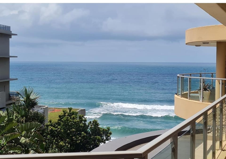 Bermudas 3 Bedroom Penthouse, Ballito Apartment in Dolphin Coast