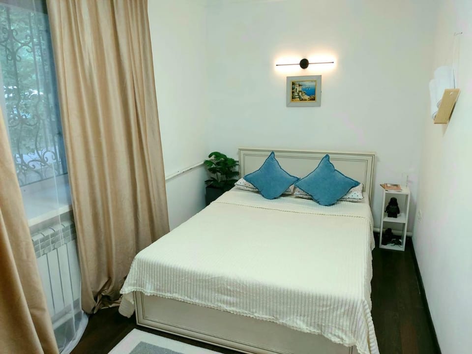 Уютные апартаменты Афины двухкомнатная Apartment in Almaty