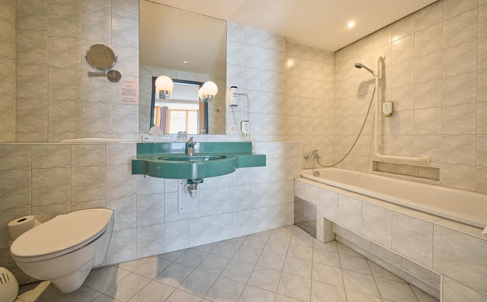 Bathroom, Bath