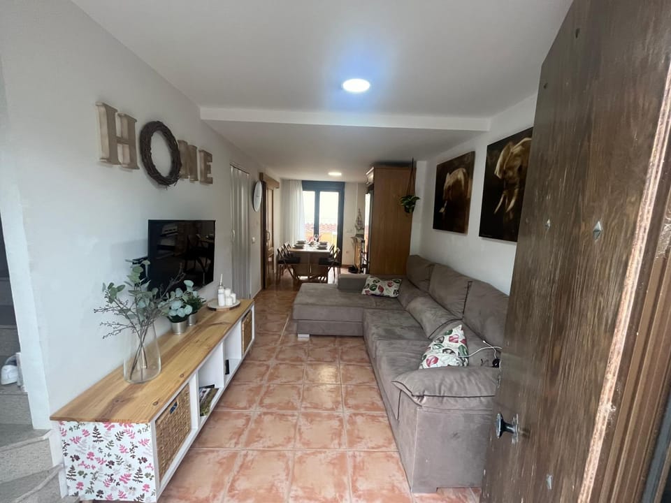 Communal lounge/ TV room, Seating area