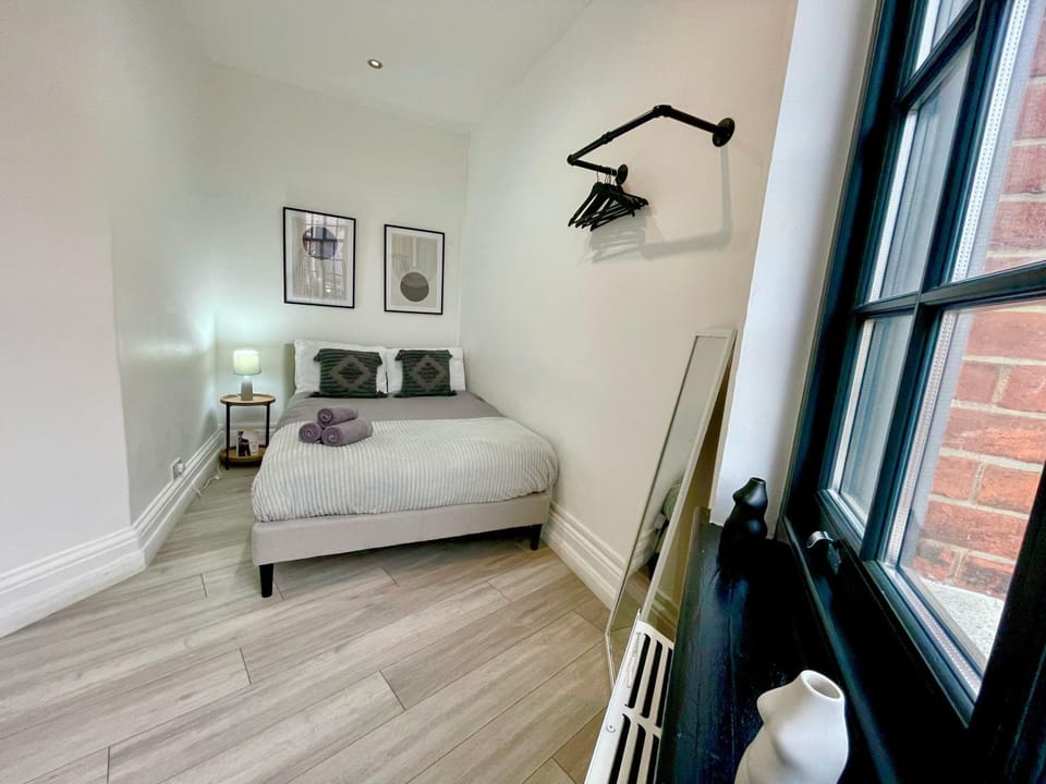 Bed, View (from property/room), Bedroom, towels