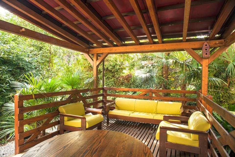 Patio, Spring, Day, Garden, View (from property/room), Balcony/Terrace, Balcony/Terrace, Living room, Seating area, Garden view, hair dresser