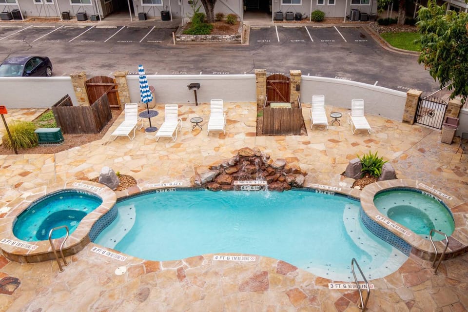 Texas Two-Step at Waterwheel House in New Braunfels