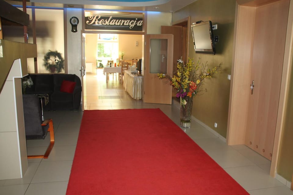 Restaurant/places to eat, Lobby or reception