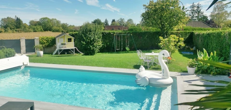 Day, Garden, Swimming pool