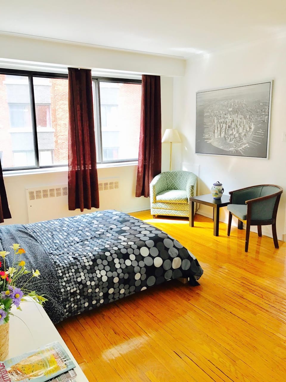 Stylish Montreal Apartment: Comfortable Stay in the Golden Square Mile Apartment in Montreal