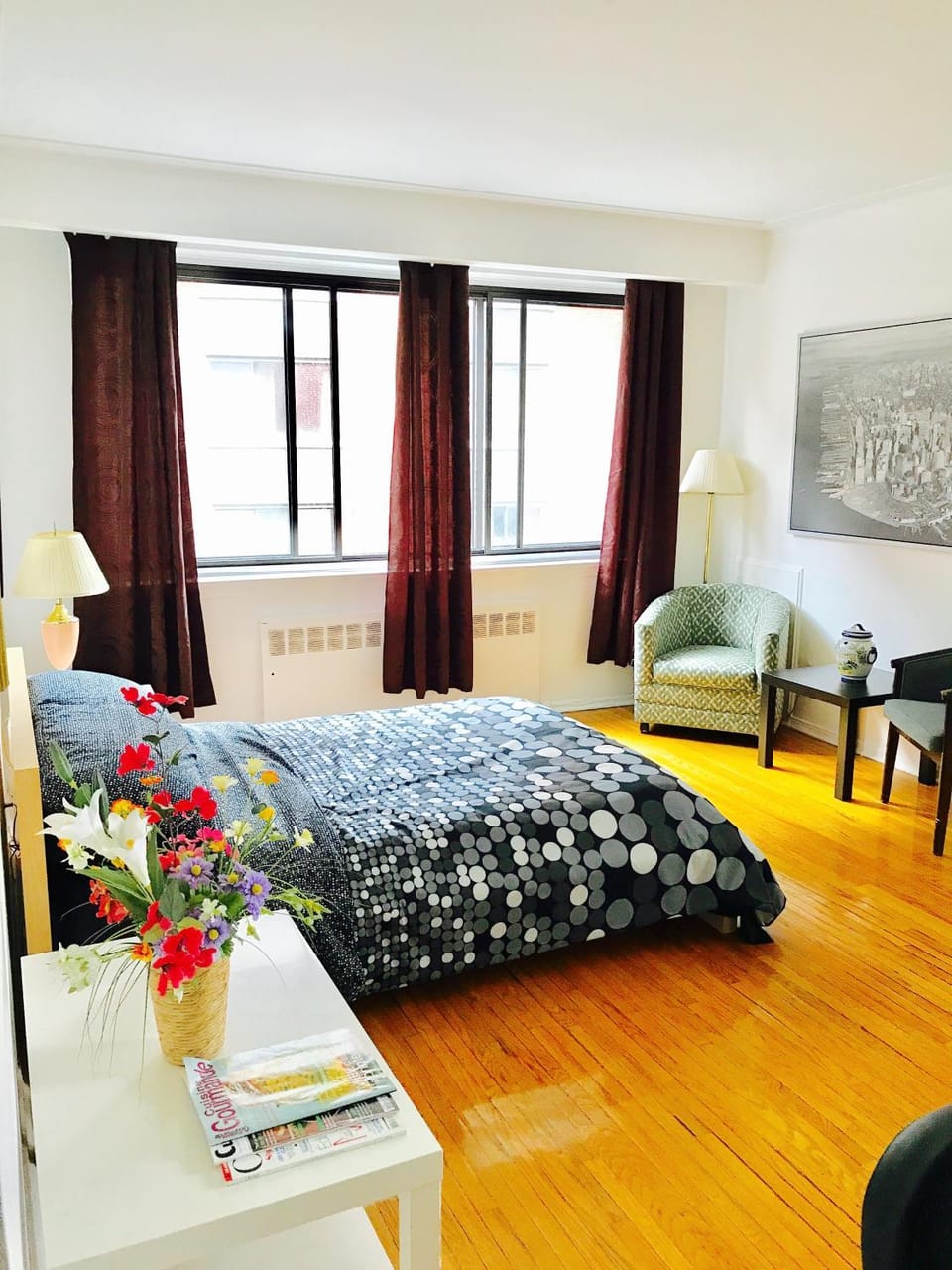Living room, Photo of the whole room, Seating area, Bedroom