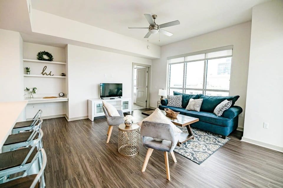 2BR Uptown Furnished Apartment near Truist Fields apts Apartment in Charlotte