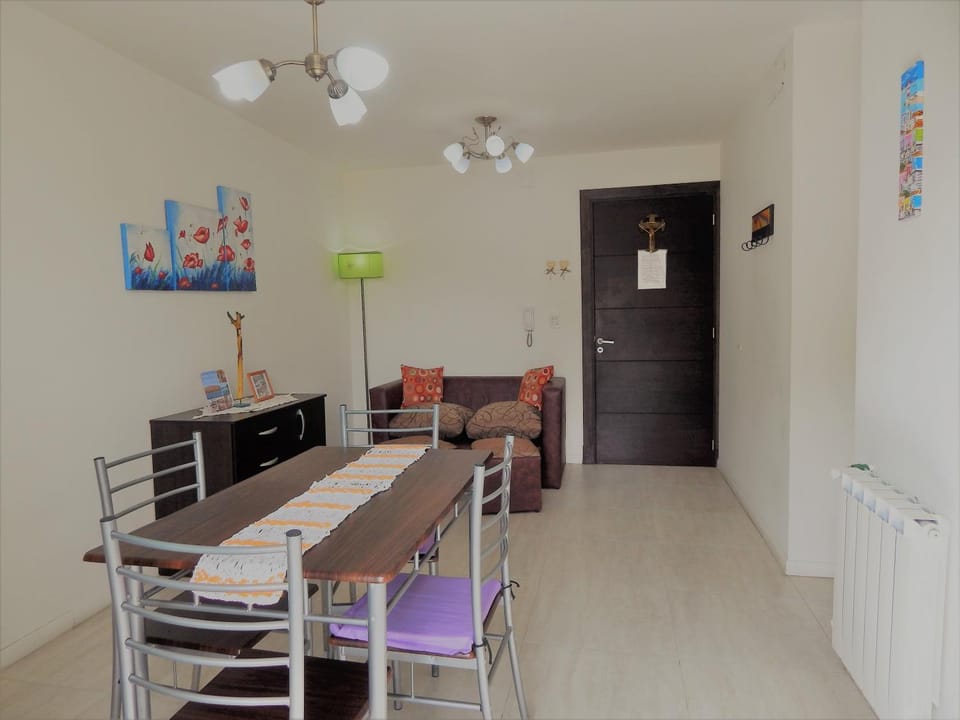 Living room, Dining area, heating
