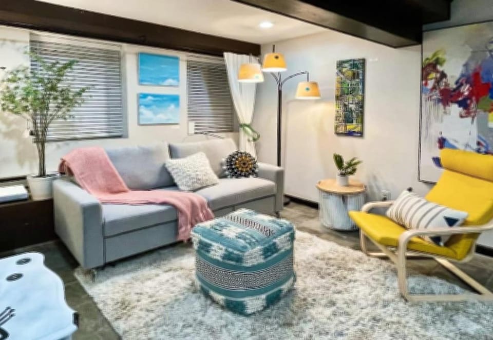 Artist's apartment in the heart of the city Apartment in Sacramento