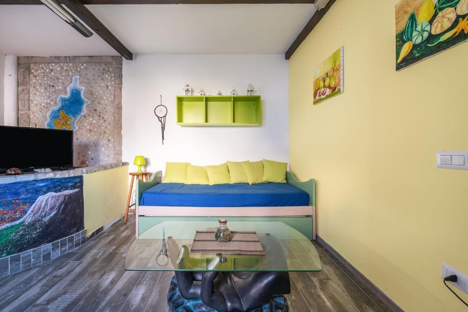 Property building, Living room