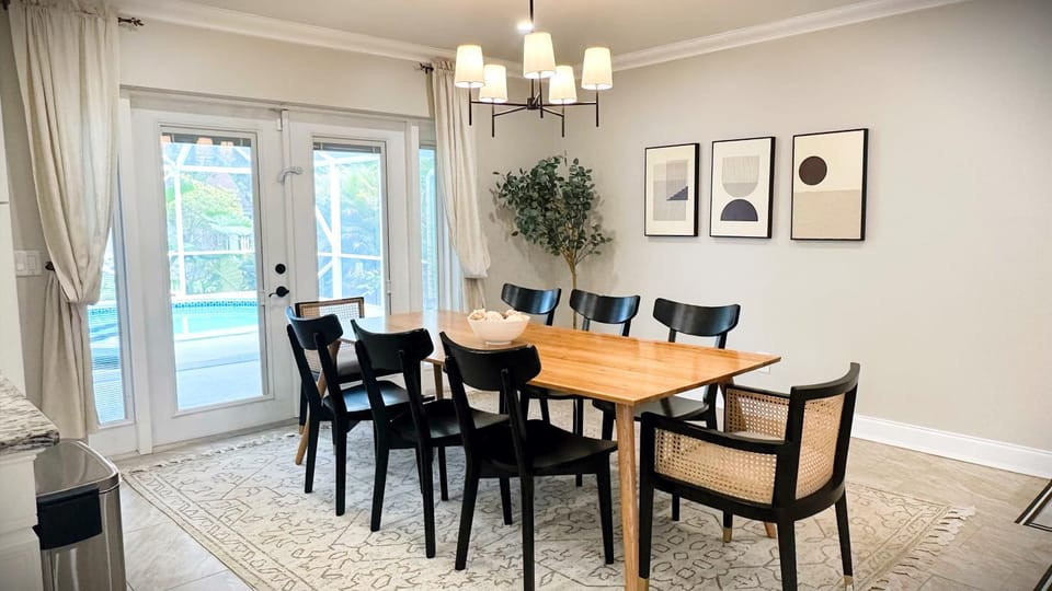 Seating area, Dining area, Pool view
