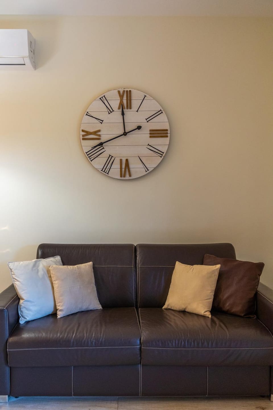 Living room, air conditioner