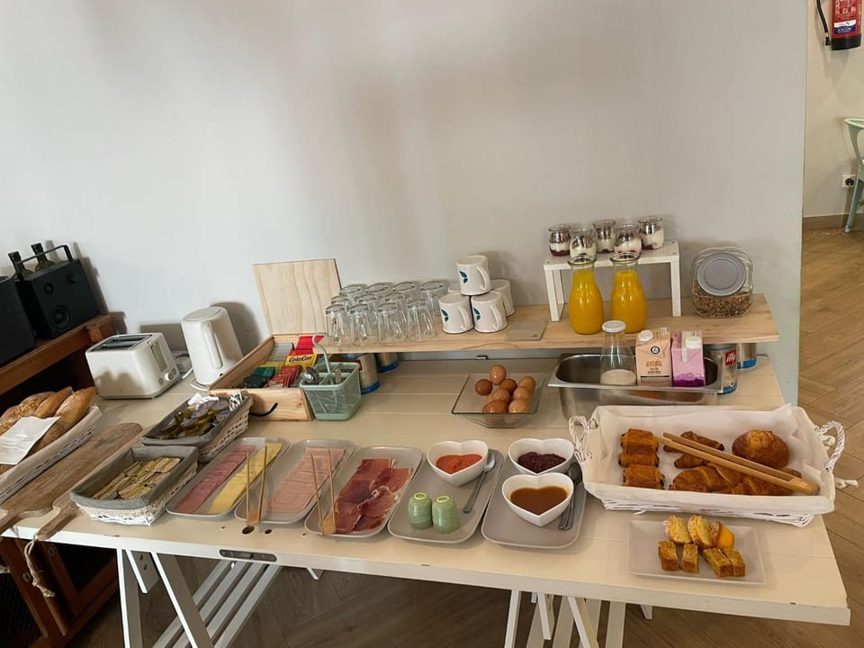 Breakfast, Buffet breakfast