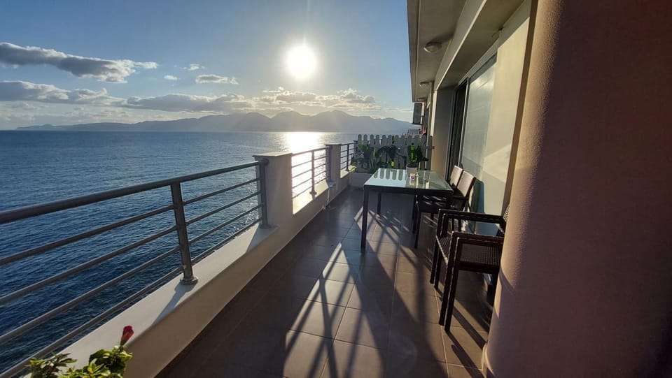 View (from property/room), Balcony/Terrace, Sea view