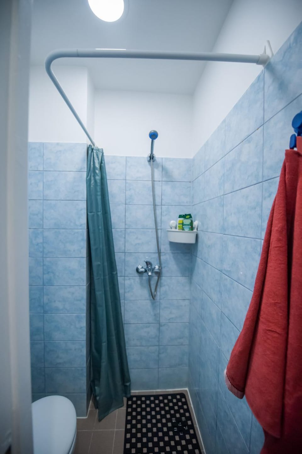 Shower, Bathroom, towels