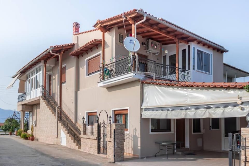 Διαμέρισμα με αυλή στη Μέλισσα Apartment in Decentralized Administration of Macedonia and Thrace