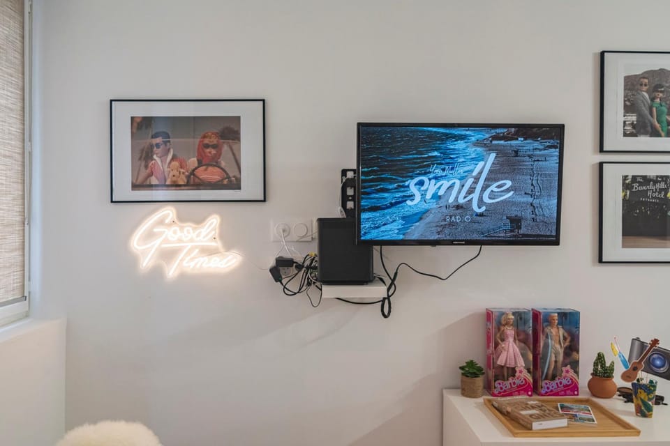 TV and multimedia, Decorative detail