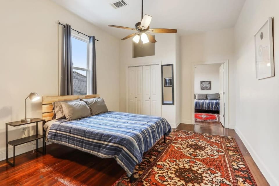Urban 3 bedroom Local Art Filled Frenchman Oasis House in New Orleans