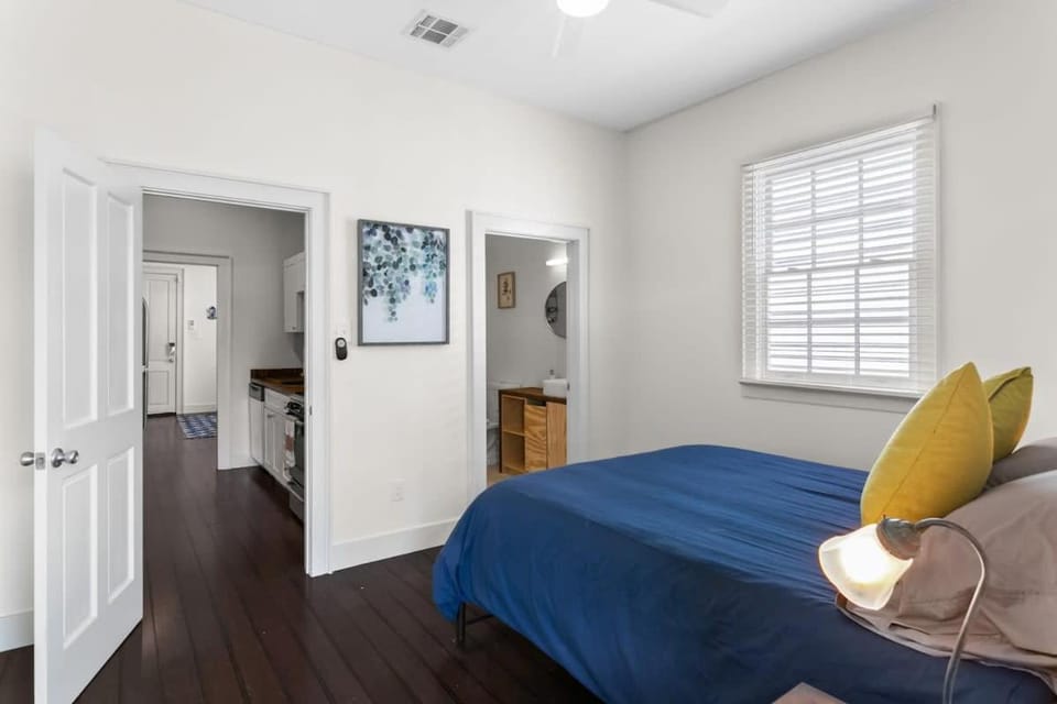 Stylish Creole Cottage 1 BD Home Central Location House in New Orleans
