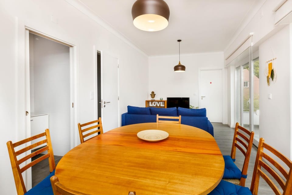 Communal lounge/ TV room, Living room, Seating area, Dining area