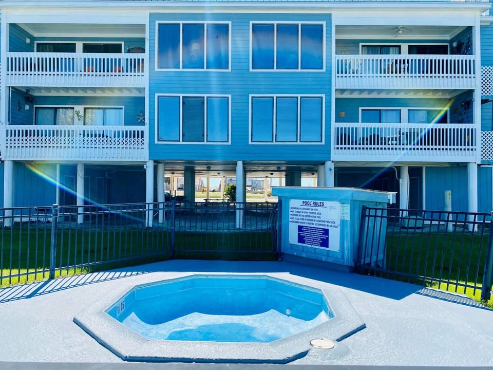 Sea Oats H205 by ALBVR - Come fall in love with this beautiful condo with some of the best views in the complex! House in West Beach