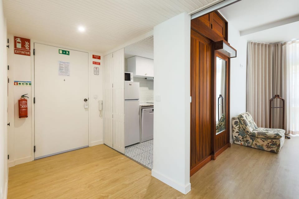 Facade/entrance, Kitchen or kitchenette, Bedroom, dishwasher, microwave, kitchen, kitchen