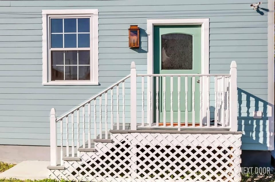 Adorable Treme Nook- Renovated Private Apartment House in New Orleans