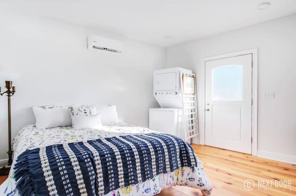 Adorable Treme Nook- Renovated Private Apartment House in New Orleans