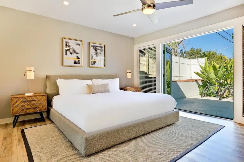 Outdoor Haven with Spa Walk to La Jolla Shores Beach House in La Jolla Shores