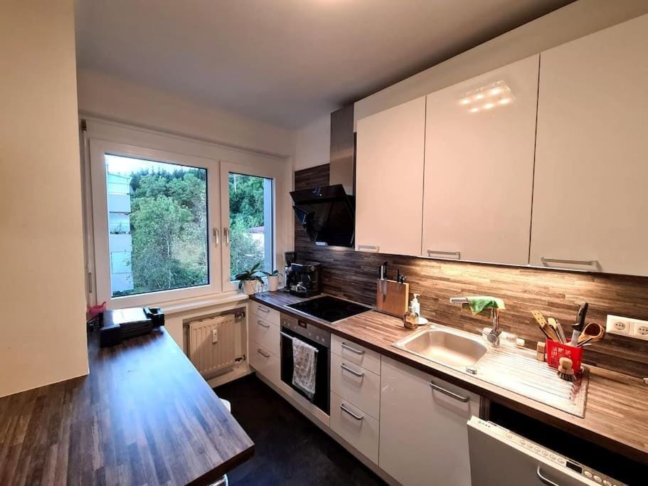 Kitchen or kitchenette, dishwasher, pet friendly, stove