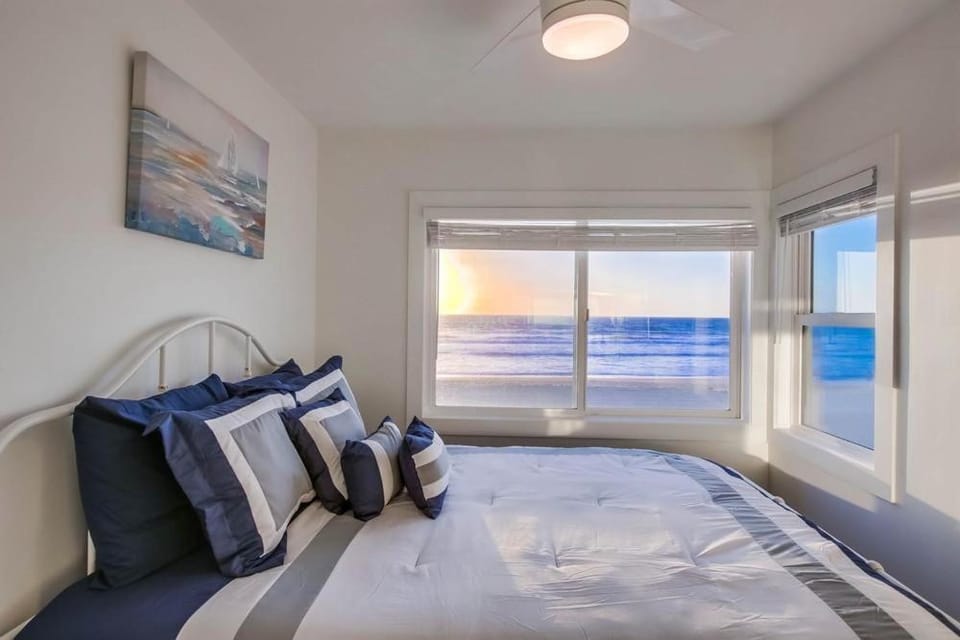 Aqua House in Mission Beach