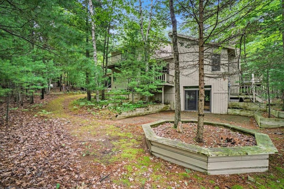 4 Skippers Wood #2 House in Sleeping Bear Dunes