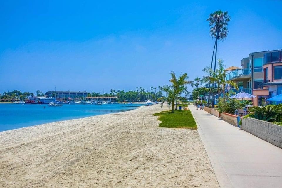 Bayside Cove 3 House in Mission Beach
